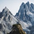 Nachhaltige Outdoor-Ausrüstung: Ein umfassender Leitfaden für umweltbewusste Bergsteiger