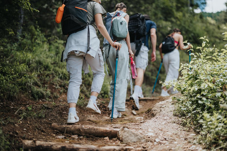 Kinder-Wanderschuhe: Worauf Eltern beim Kauf für verschiedene Geländearten Wert legen sollten