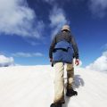 Schneeschuhe oder Spikes? Die richtige Ausrüstung für verschiedene Bedingungen