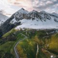 Abenteuer am Bach: Wasserspiele und Forscheraufgaben in der Natur