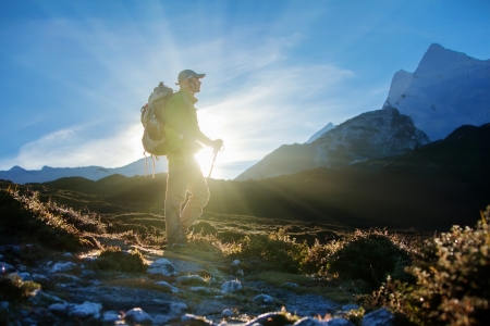 Gefahr durch nasses Laub und rutschige Wege: Sicherheit beim Wandern im Herbst