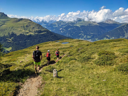 Die schönsten Wanderungen entlang von Seen und Flüssen für Familien in Bayern