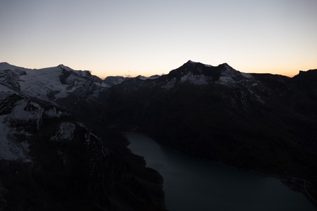 Hüttenwirtinnen und Hüttenwirte: Der Arbeitsalltag, ihre Rolle und Geschichten aus den Alpen